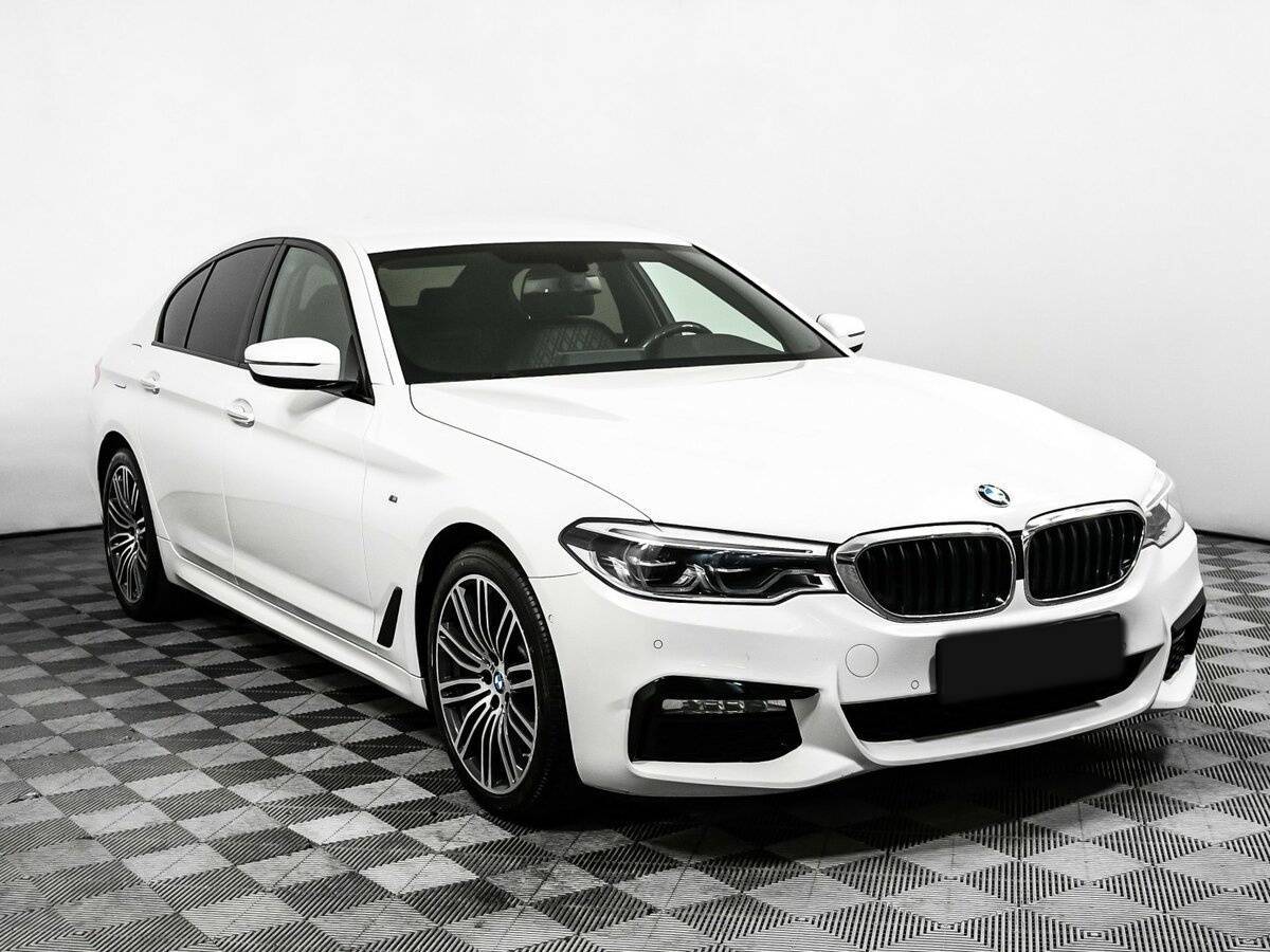 BMW 5 серии 2018 года с пробегом. Фото: #2