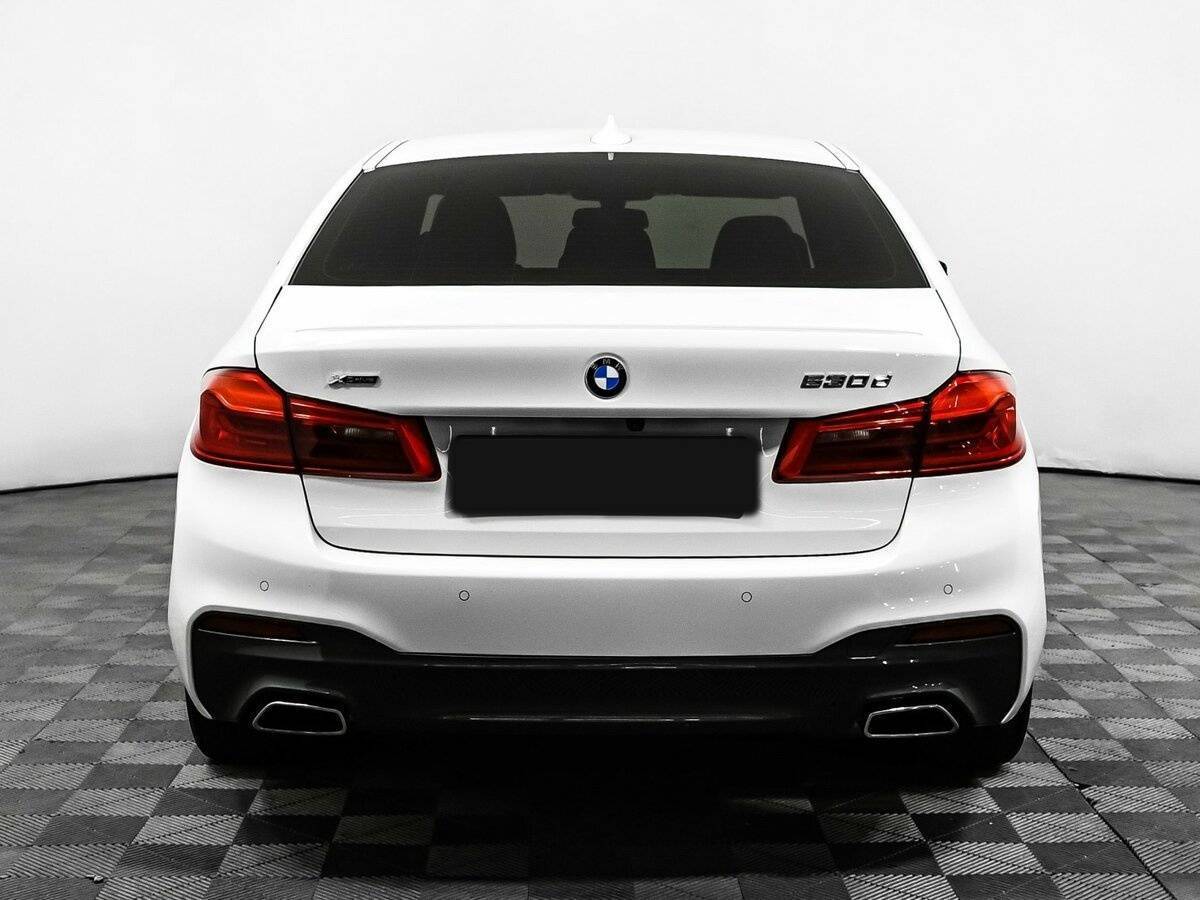 BMW 5 серии 2018 года с пробегом. Фото: #4