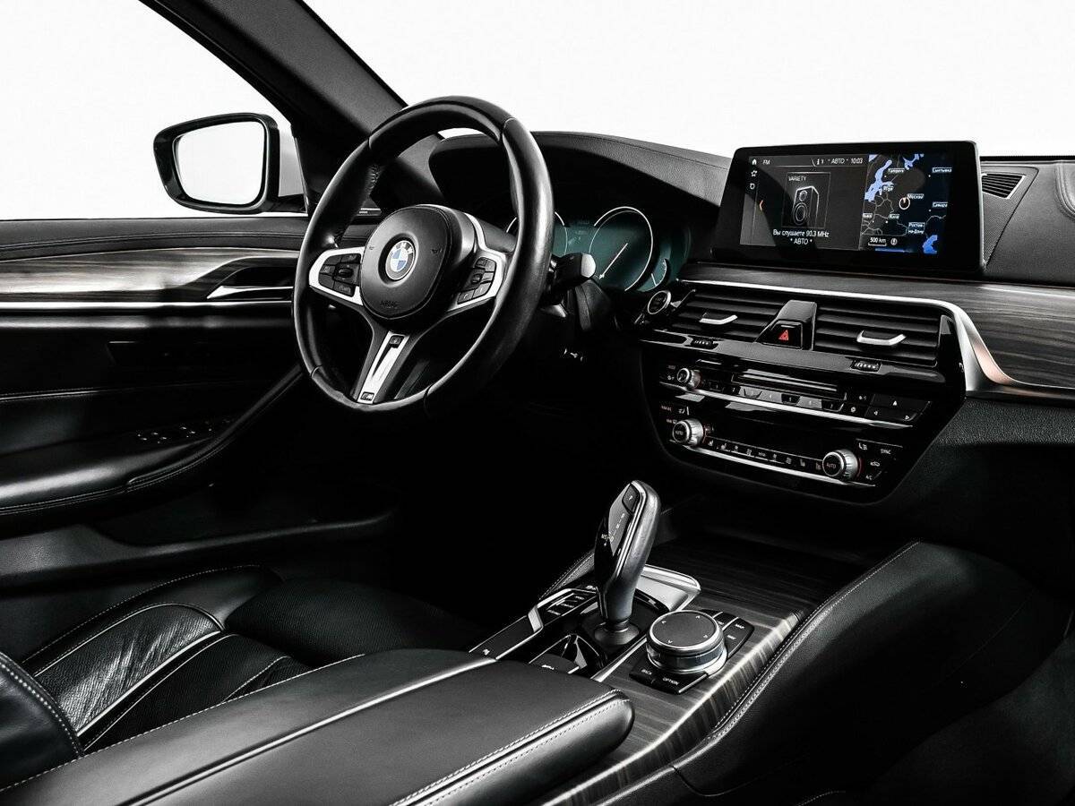 BMW 5 серии 2018 года с пробегом. Фото: #7