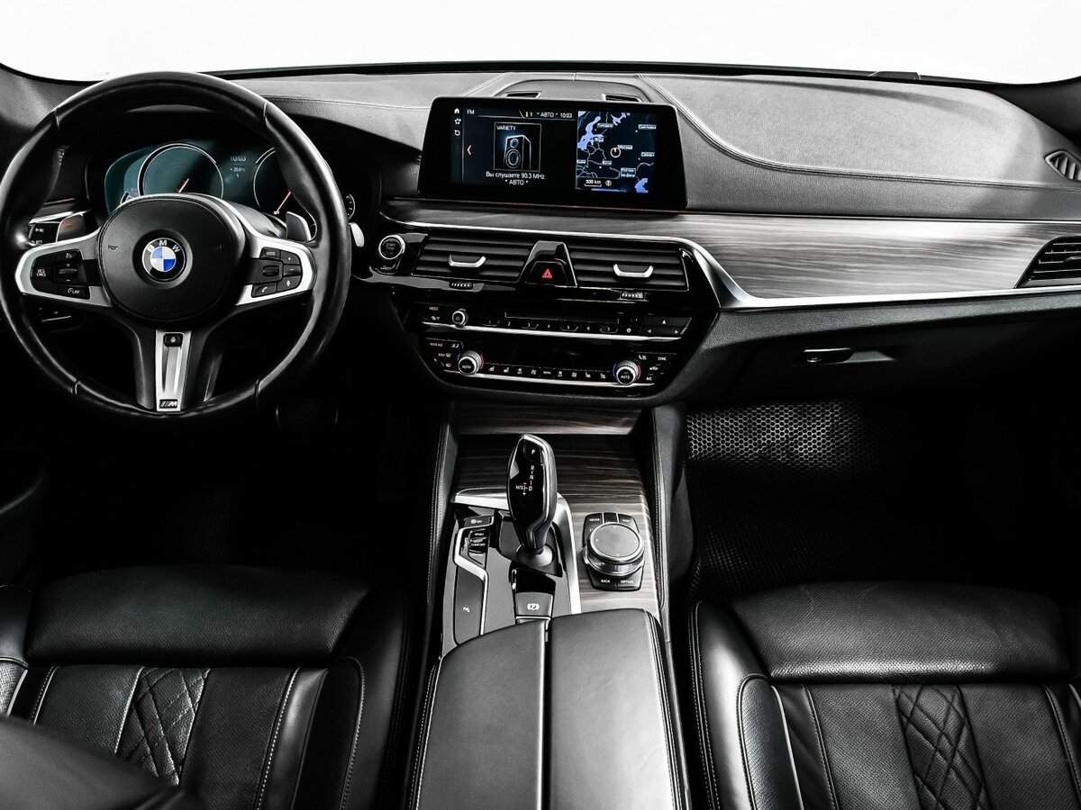BMW 5 серии 2018 года с пробегом. Фото: #9