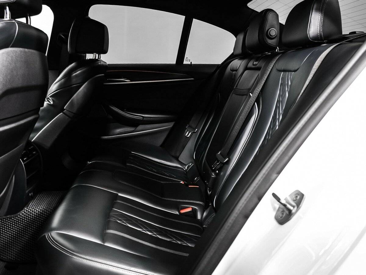 BMW 5 серии 2018 года с пробегом. Фото: #11