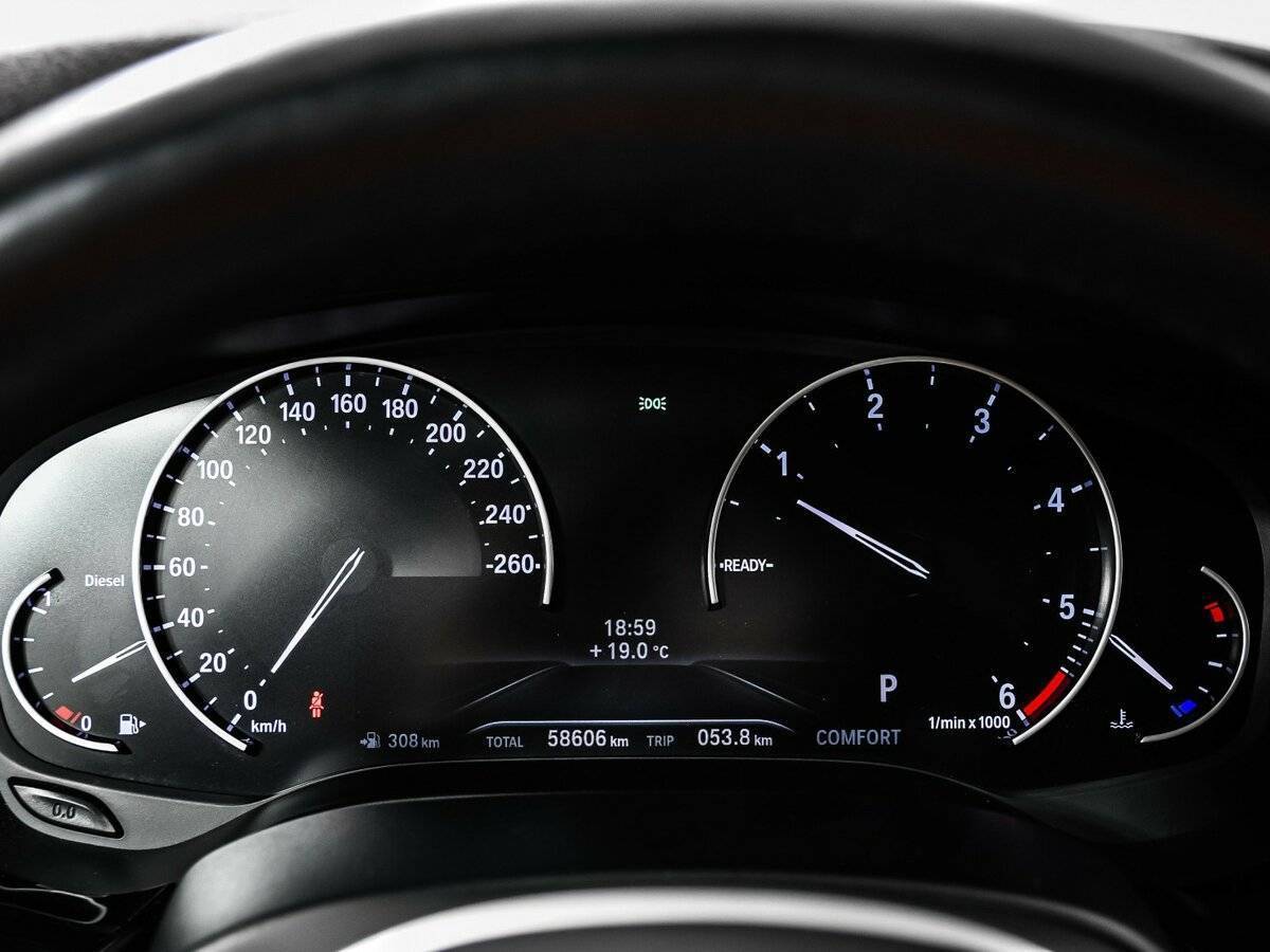 BMW 5 серии 2020 года с пробегом. Фото: #11