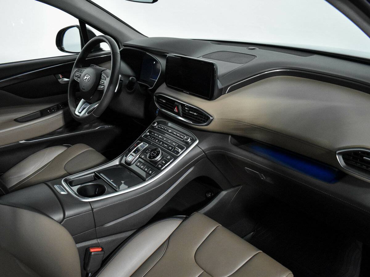 Hyundai Santa Fe 2021 года с пробегом. Фото: #12