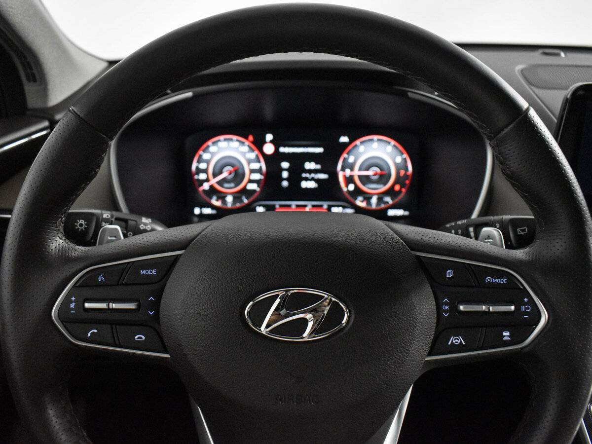 Hyundai Santa Fe 2021 года с пробегом. Фото: #22
