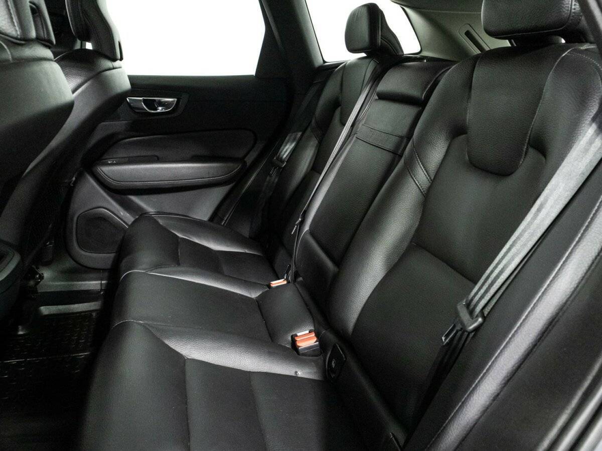 Volvo XC60 2020 года с пробегом. Фото: #9