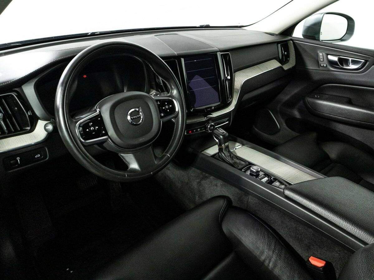 Volvo XC60 2020 года с пробегом. Фото: #10