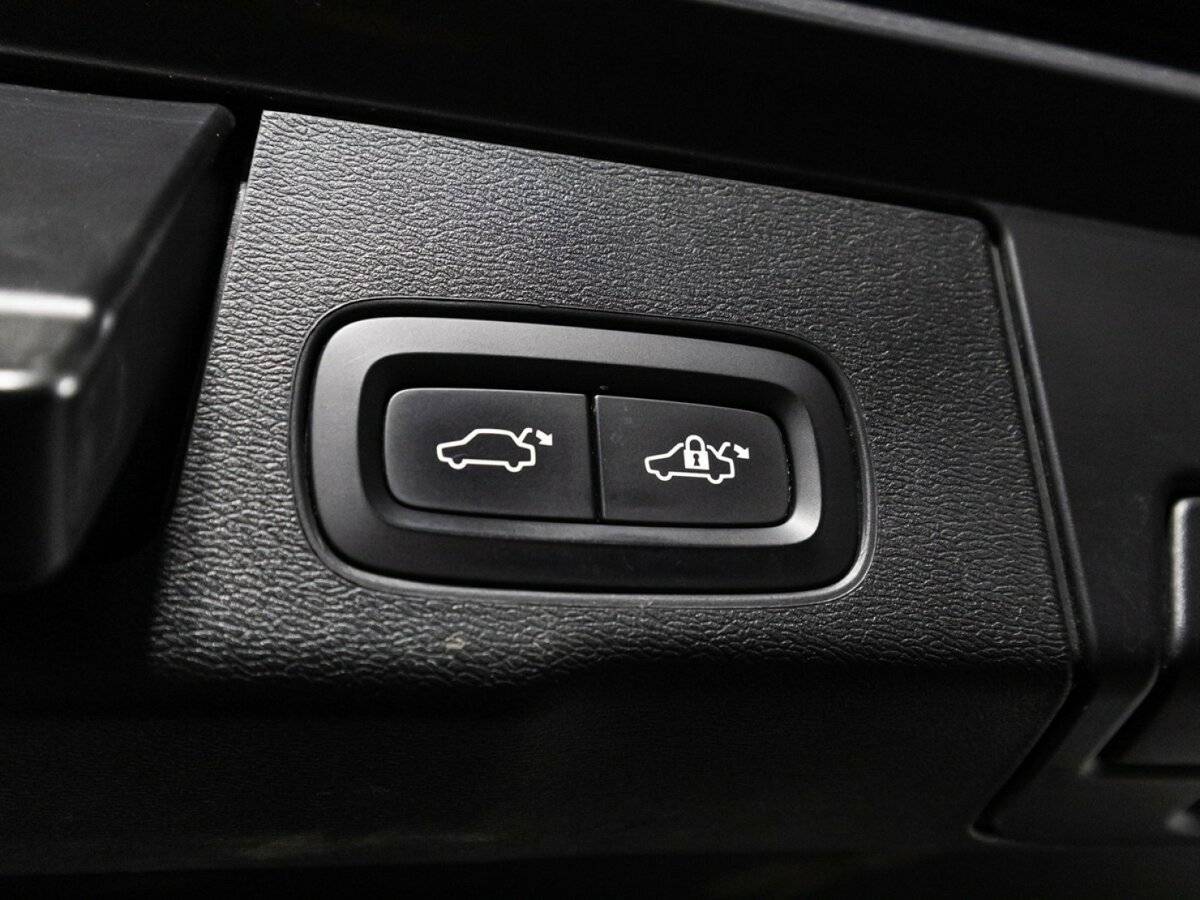 Volvo XC60 2020 года с пробегом. Фото: #15