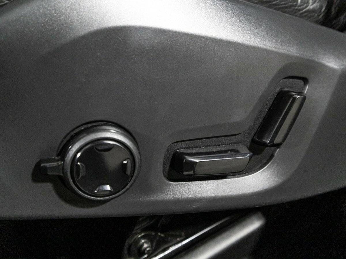 Volvo XC60 2020 года с пробегом. Фото: #16