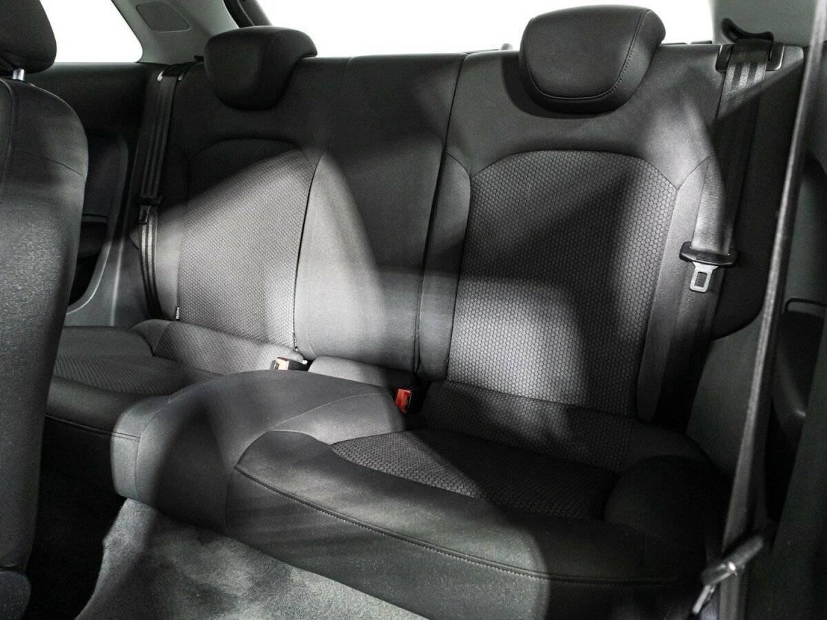 Audi A1 2010 года с пробегом. Фото: #9