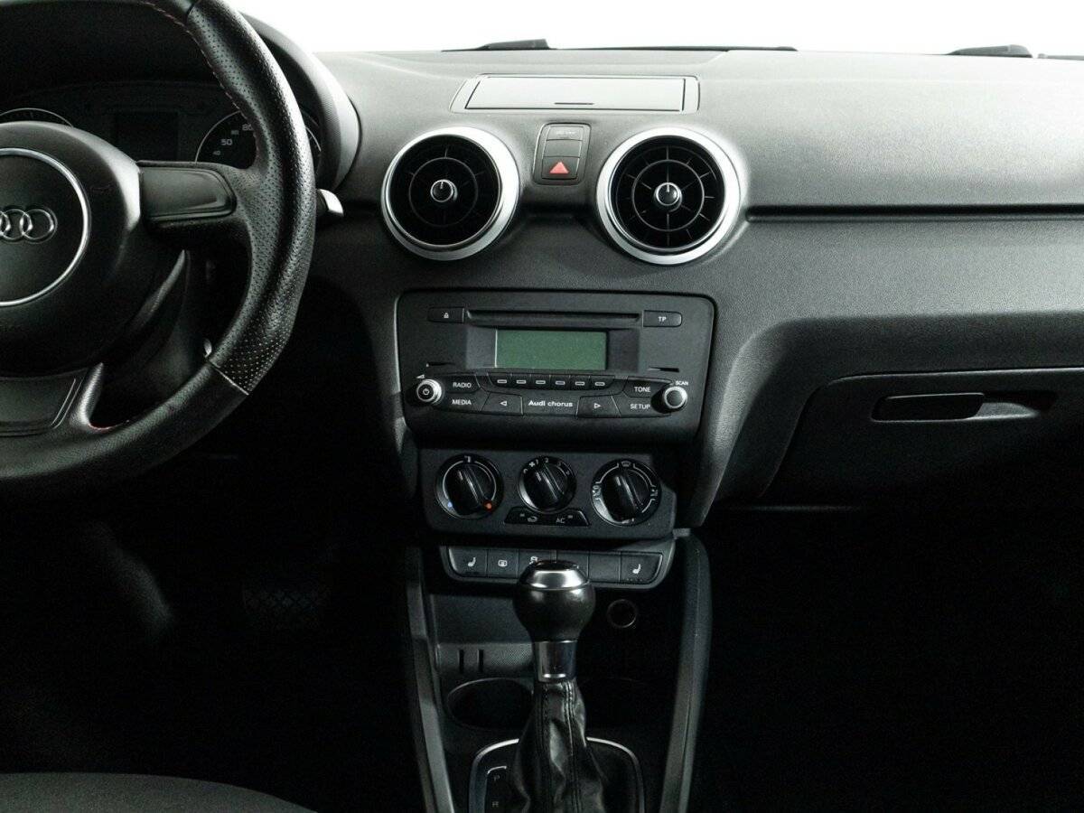 Audi A1 2010 года с пробегом. Фото: #13