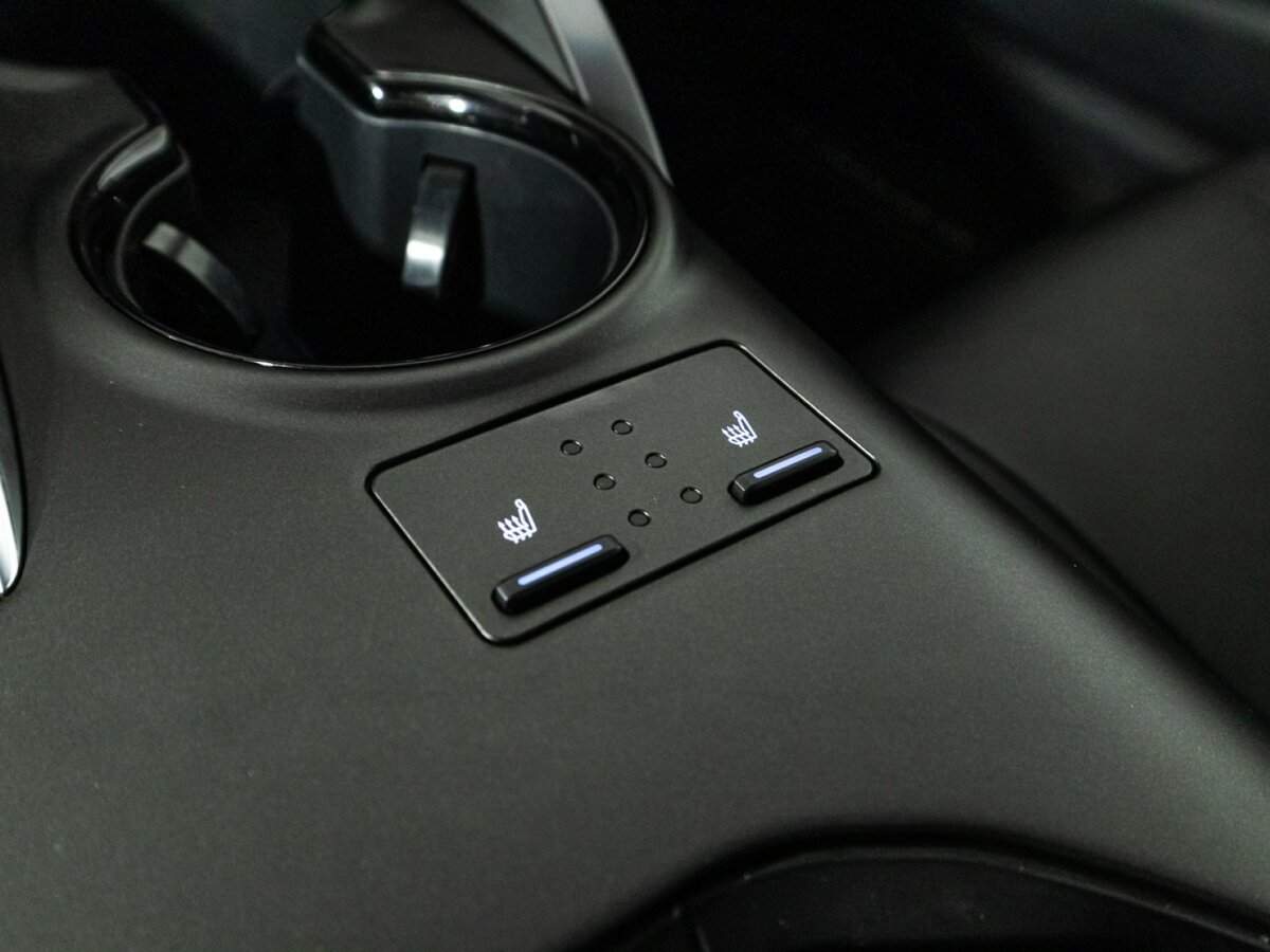 Toyota Camry 2021 года с пробегом. Фото: #17