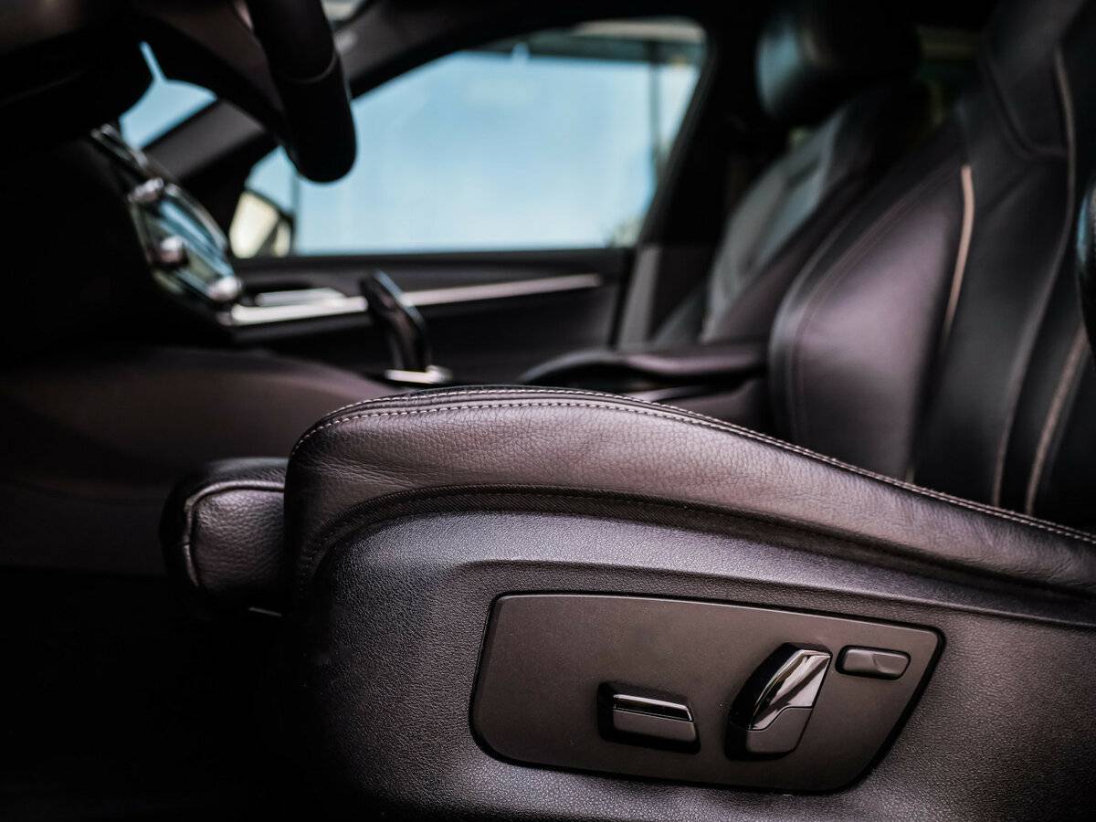 BMW 5 серии 2021 года с пробегом. Фото: #18