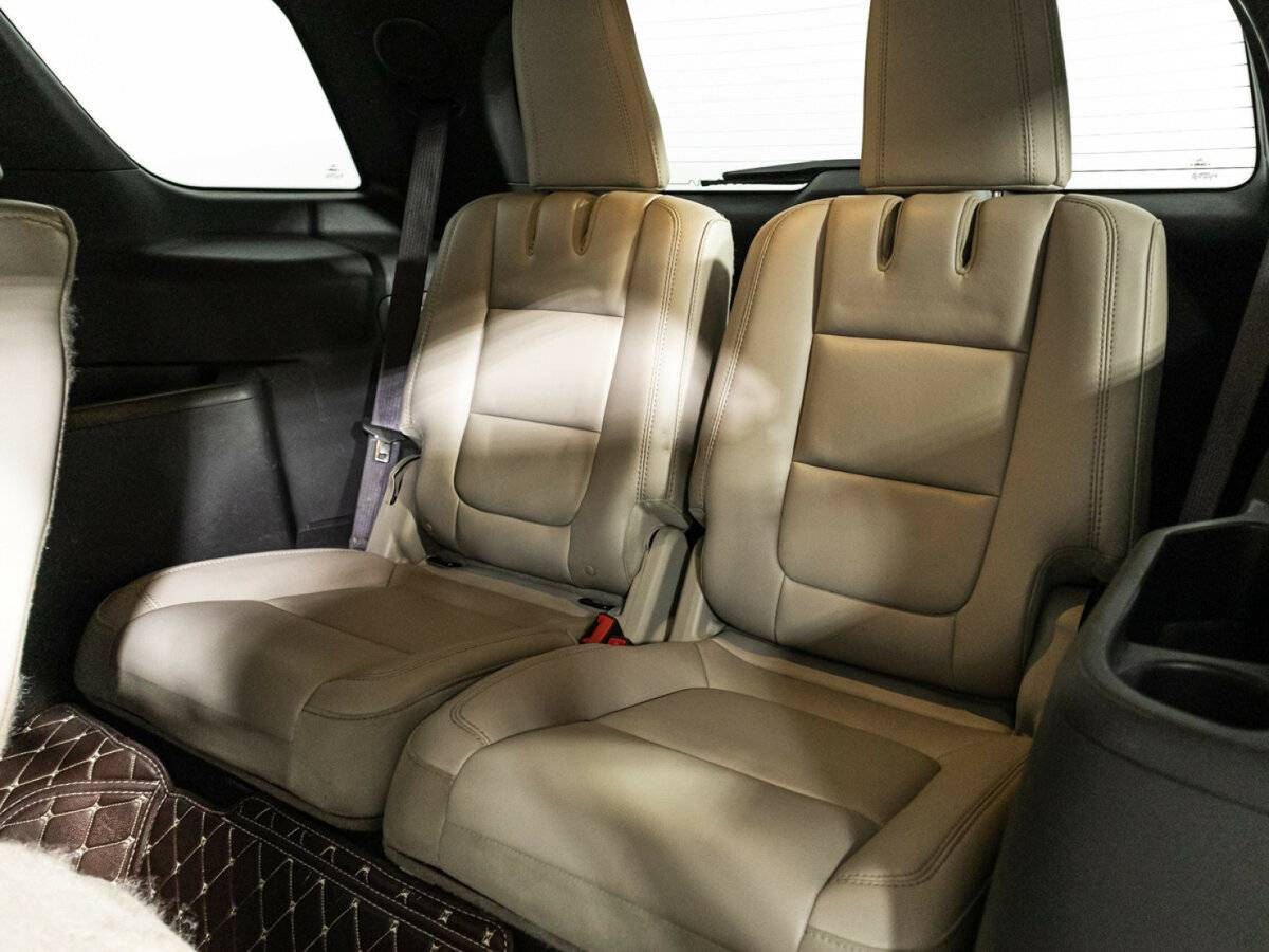 Ford Explorer 2012 года с пробегом. Фото: #13