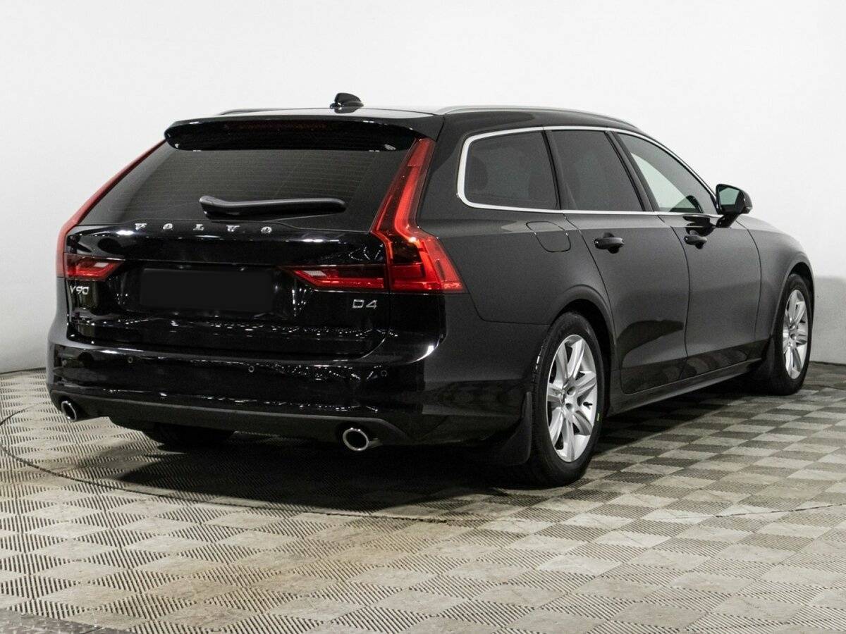 Volvo V90 2018 года с пробегом. Фото: #4