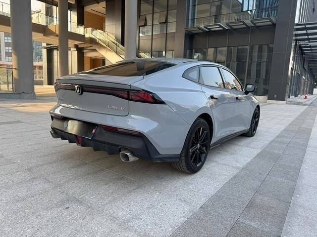 Changan UNI-V 2022 года с пробегом. Фото: #5