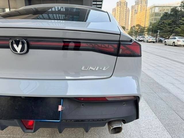 Changan UNI-V 2022 года с пробегом. Фото: #8