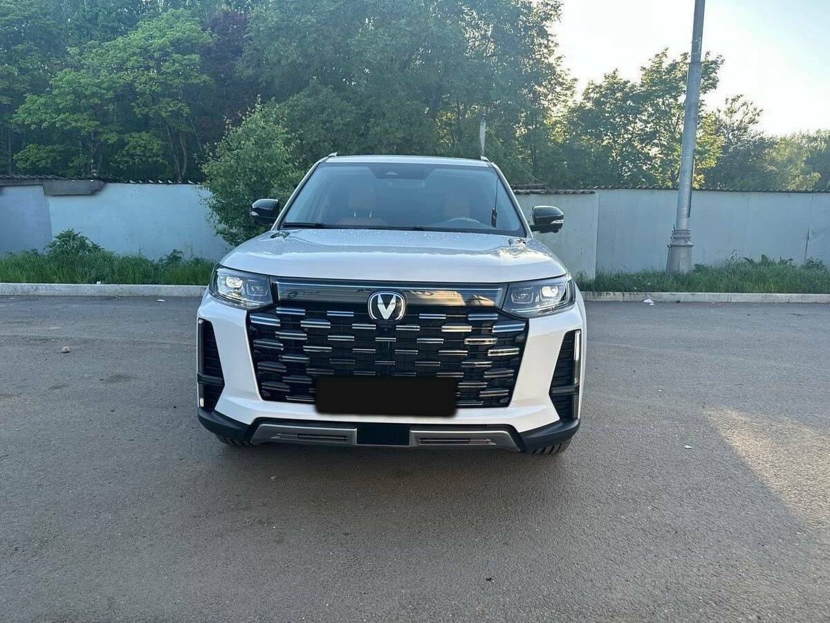 Changan CS95 2023 года с пробегом. Фото: #1