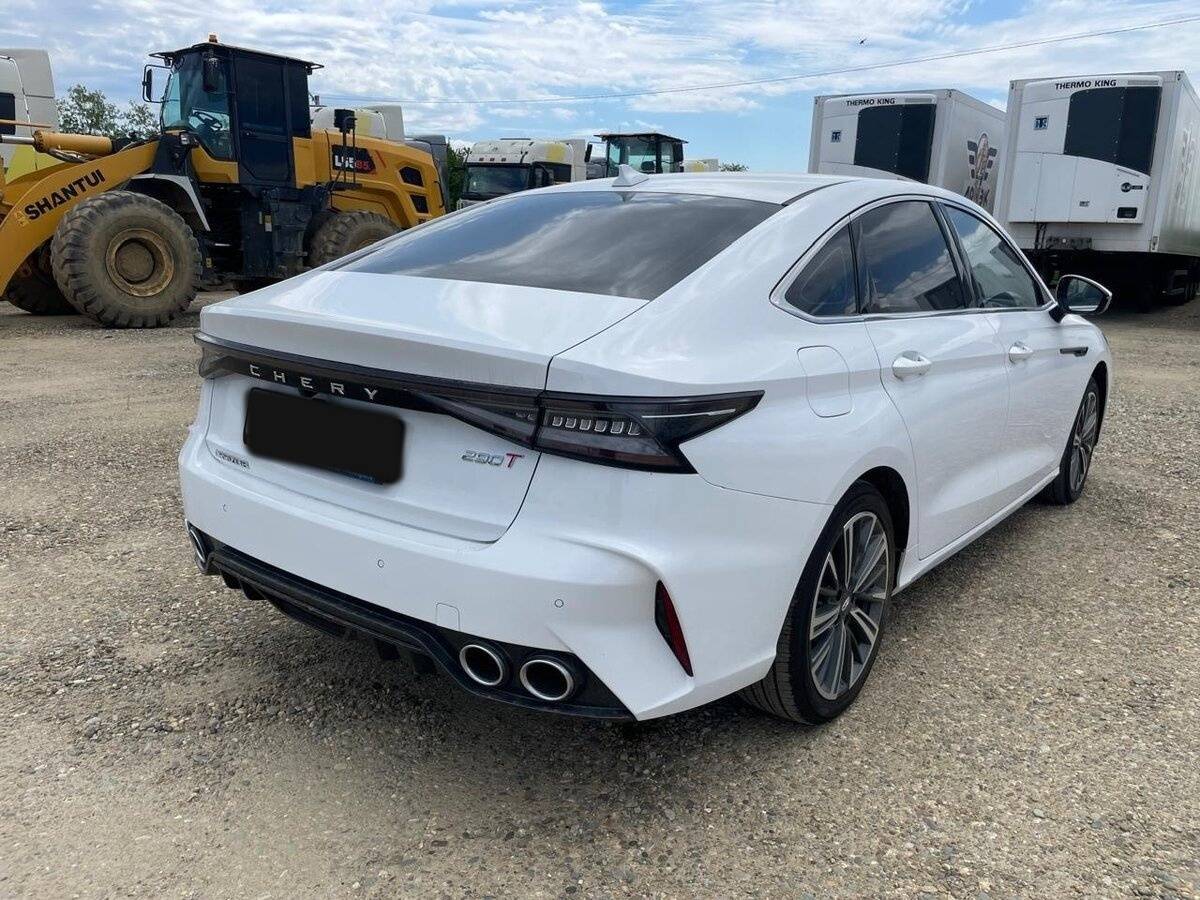 Chery Arrizo 8 2023 года с пробегом. Фото: #2