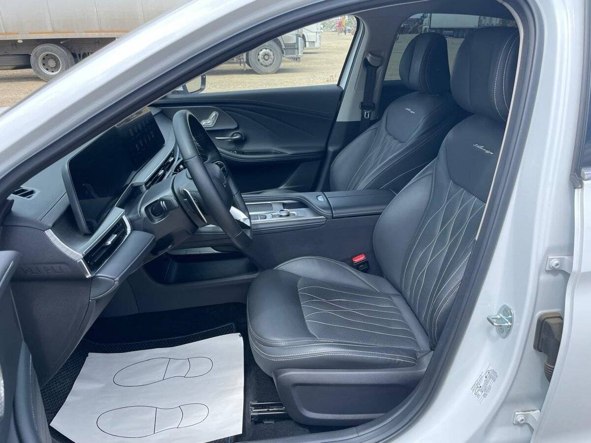 Chery Arrizo 8 2023 года с пробегом. Фото: #8