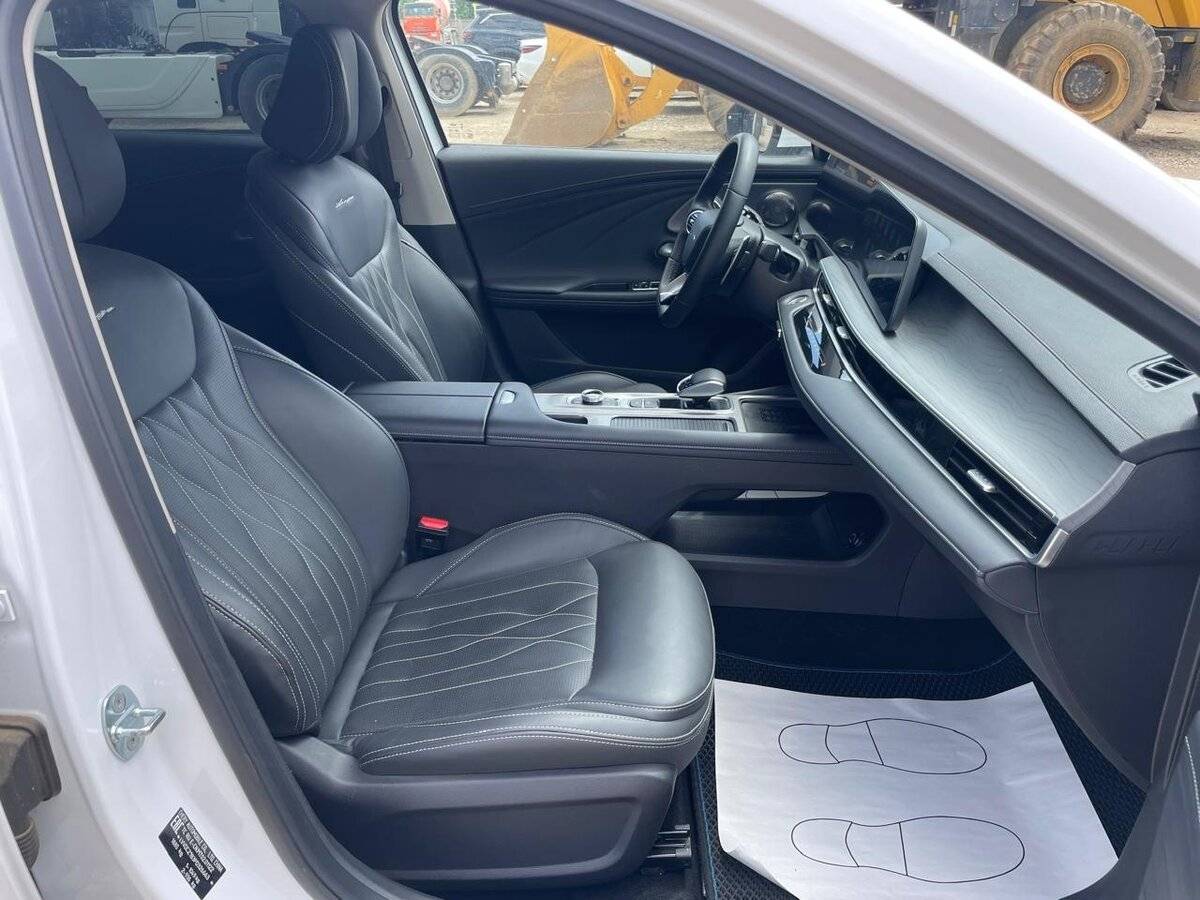 Chery Arrizo 8 2023 года с пробегом. Фото: #11