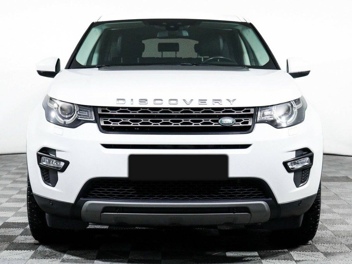 Land Rover Discovery Sport 2017 года с пробегом. Фото: #1