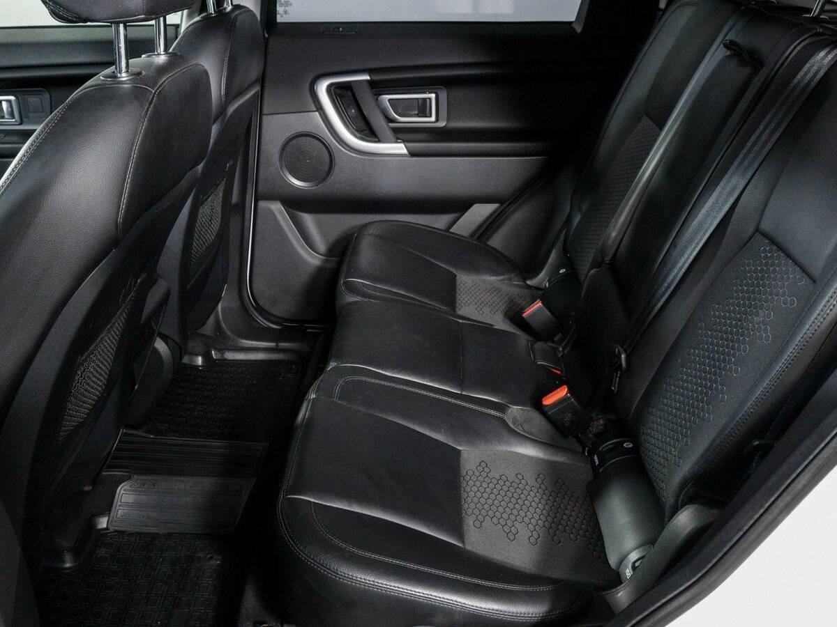 Land Rover Discovery Sport 2017 года с пробегом. Фото: #9