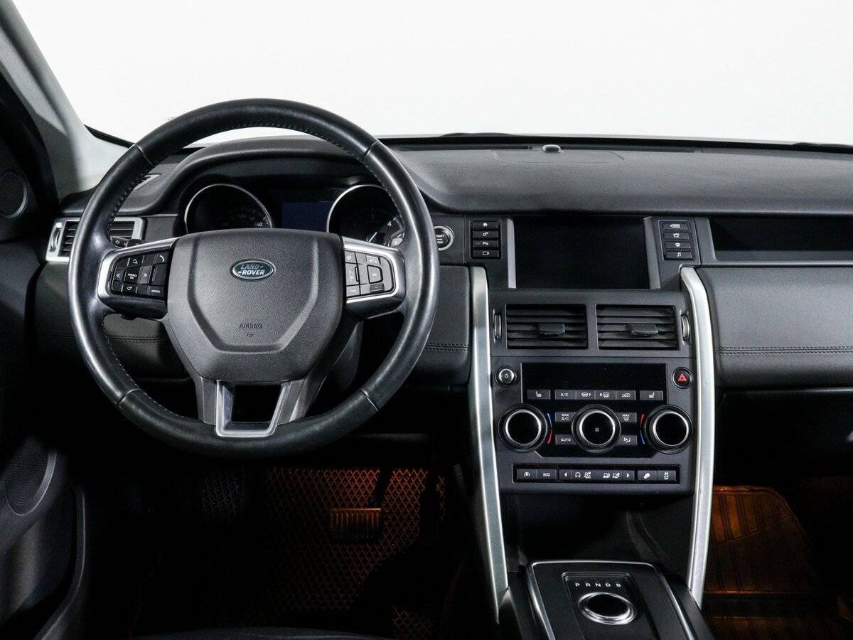 Land Rover Discovery Sport 2017 года с пробегом. Фото: #11