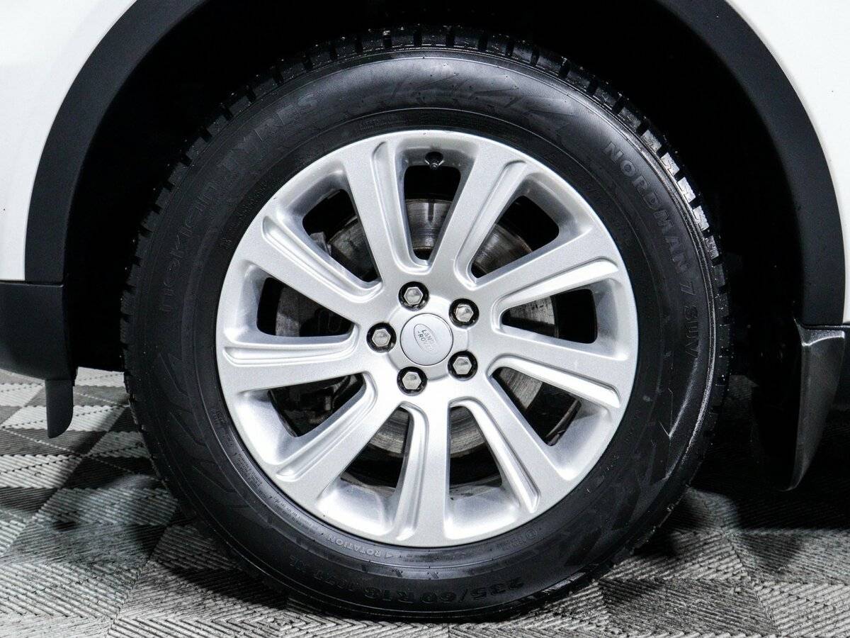 Land Rover Discovery Sport 2017 года с пробегом. Фото: #14