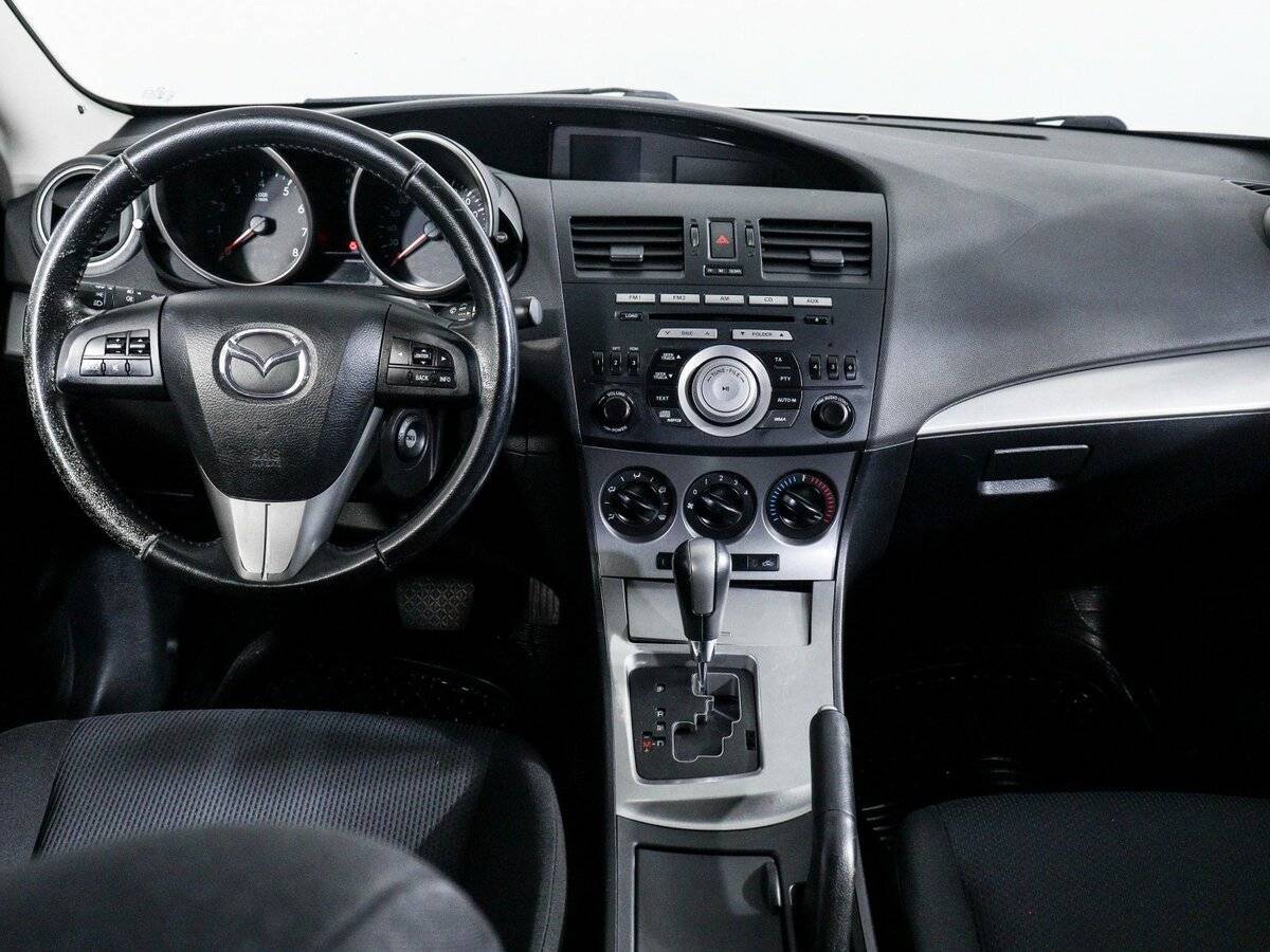 Mazda 3 2011 года с пробегом. Фото: #11