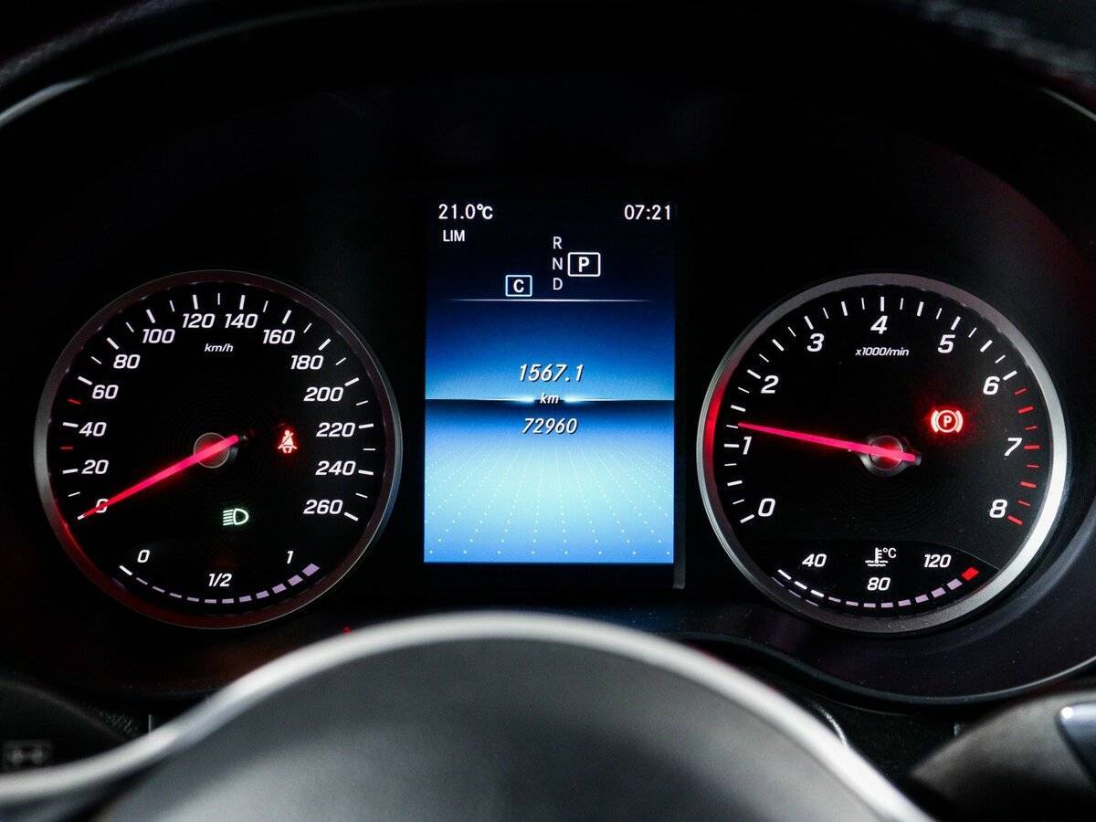 Mercedes-Benz GLC 2021 года с пробегом. Фото: #6