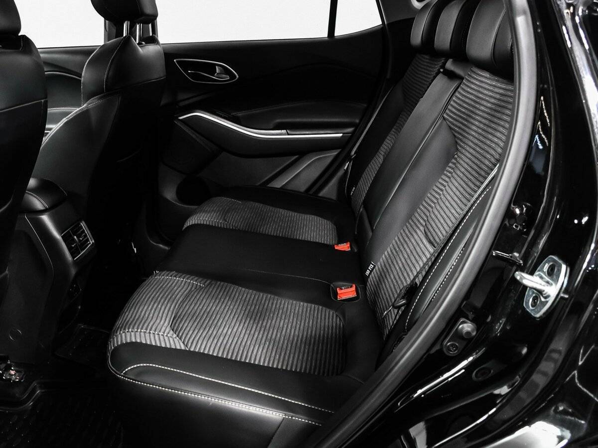 Москвич 3 2023 года с пробегом. Фото: #12