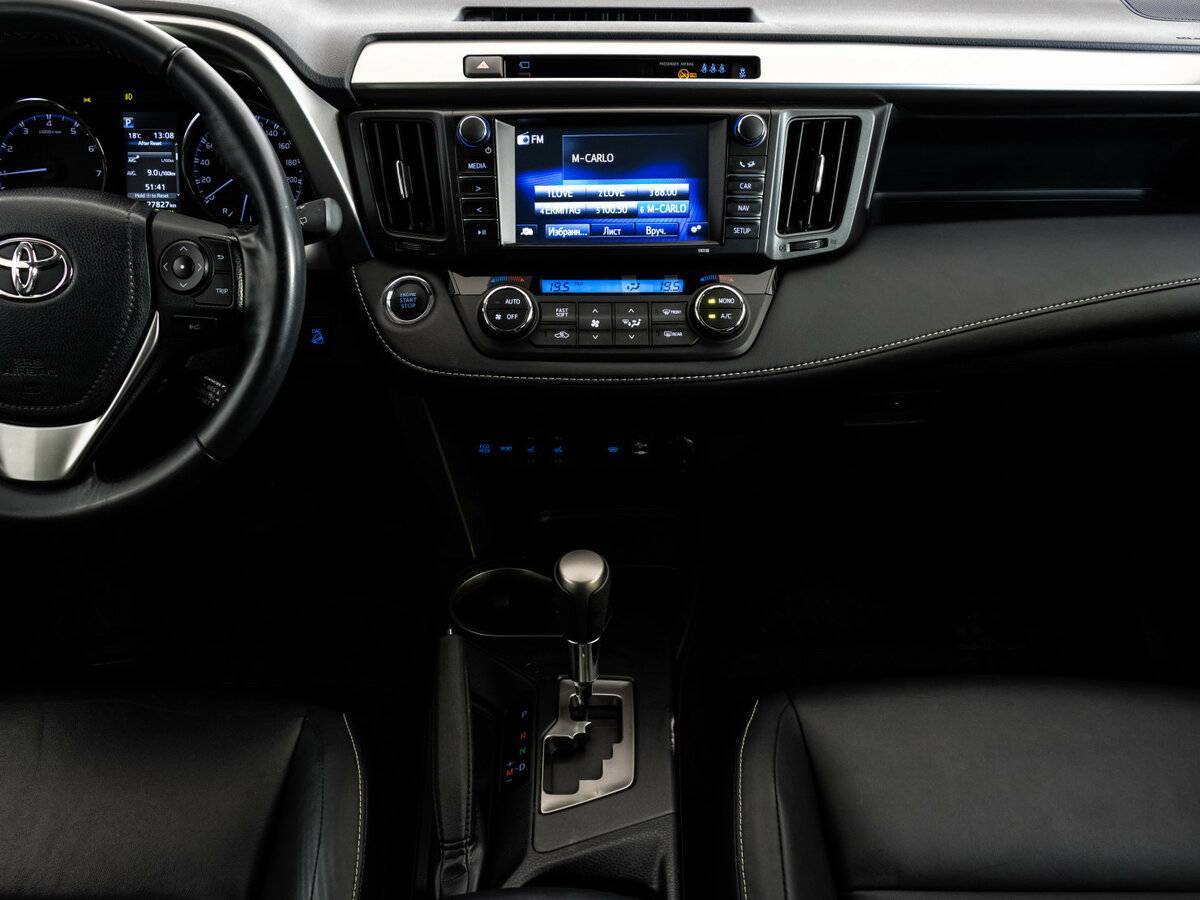 Toyota RAV4 2019 года с пробегом. Фото: #12