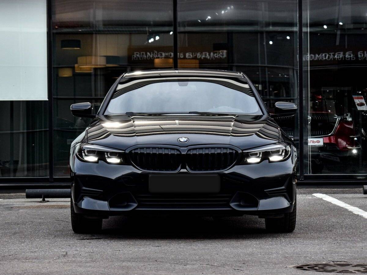 BMW 3 серии 2020 года с пробегом. Фото: #1