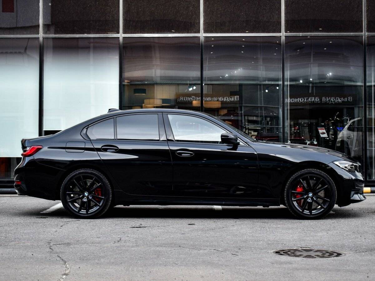 BMW 3 серии 2020 года с пробегом. Фото: #3
