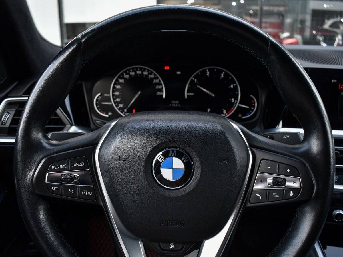 BMW 3 серии 2020 года с пробегом. Фото: #24