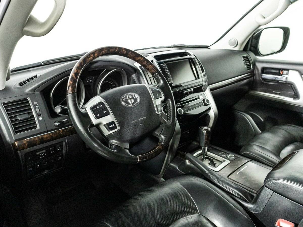 Toyota Land Cruiser 2015 года с пробегом. Фото: #8