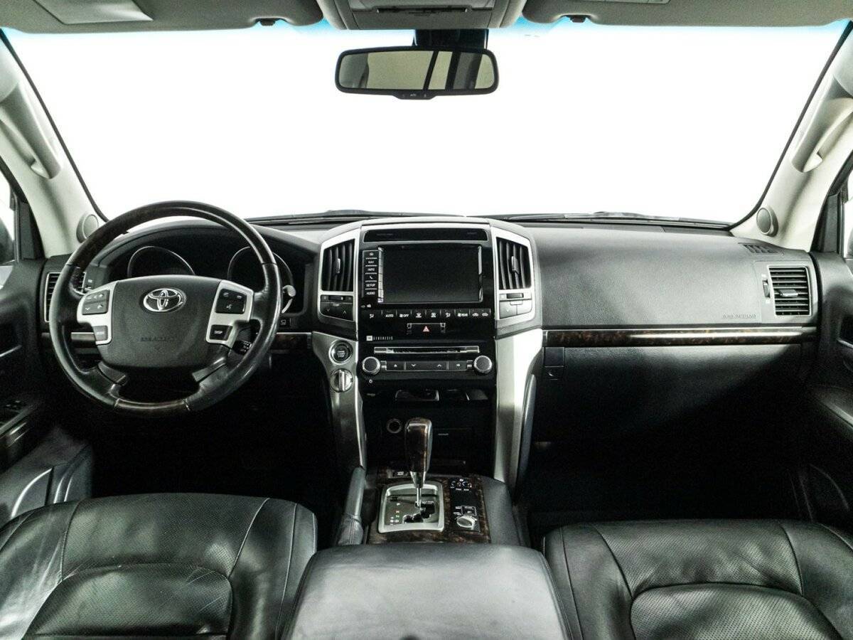 Toyota Land Cruiser 2015 года с пробегом. Фото: #10