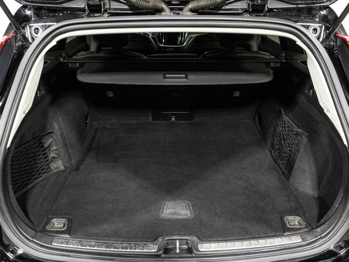 Volvo V60 Cross Country 2019 года с пробегом. Фото: #14