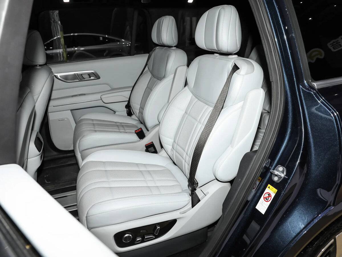 Changan Deepal S09 2025 года с пробегом. Фото: #12