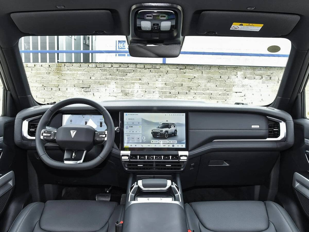 Changan Deepal G318 2025 года с пробегом. Фото: #1