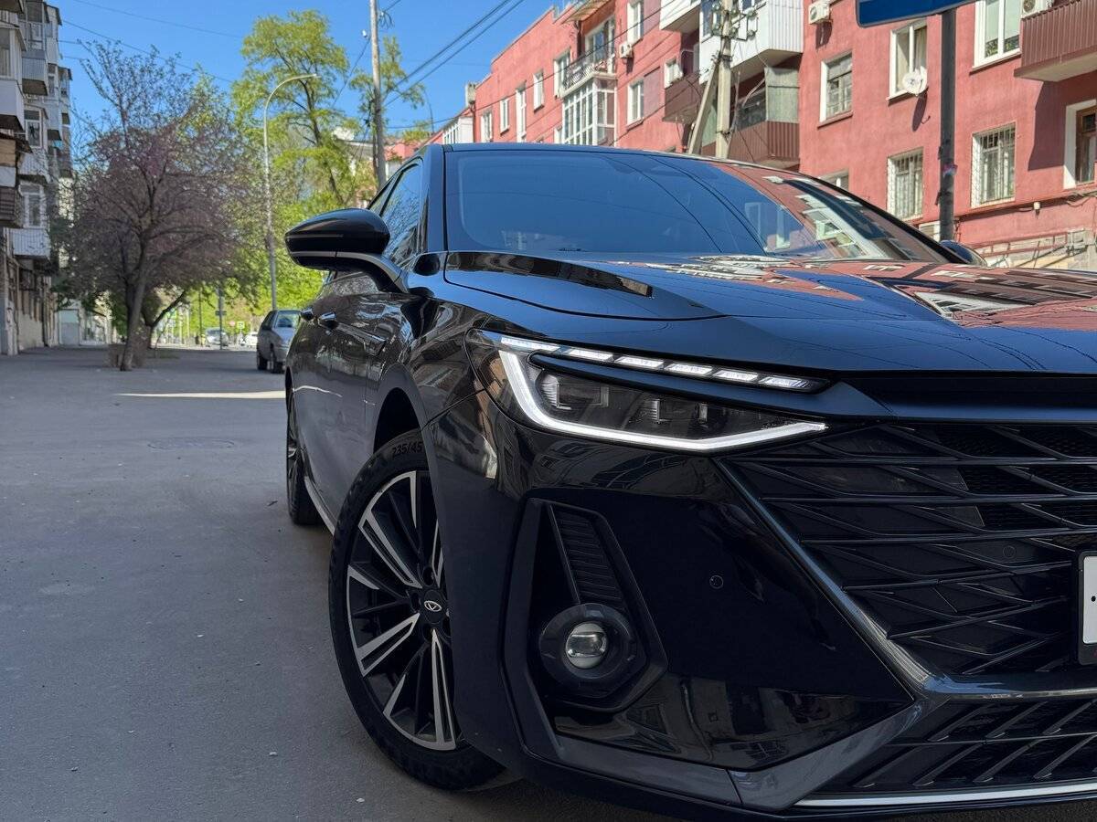 Chery Arrizo 8 2023 года с пробегом. Фото: #10