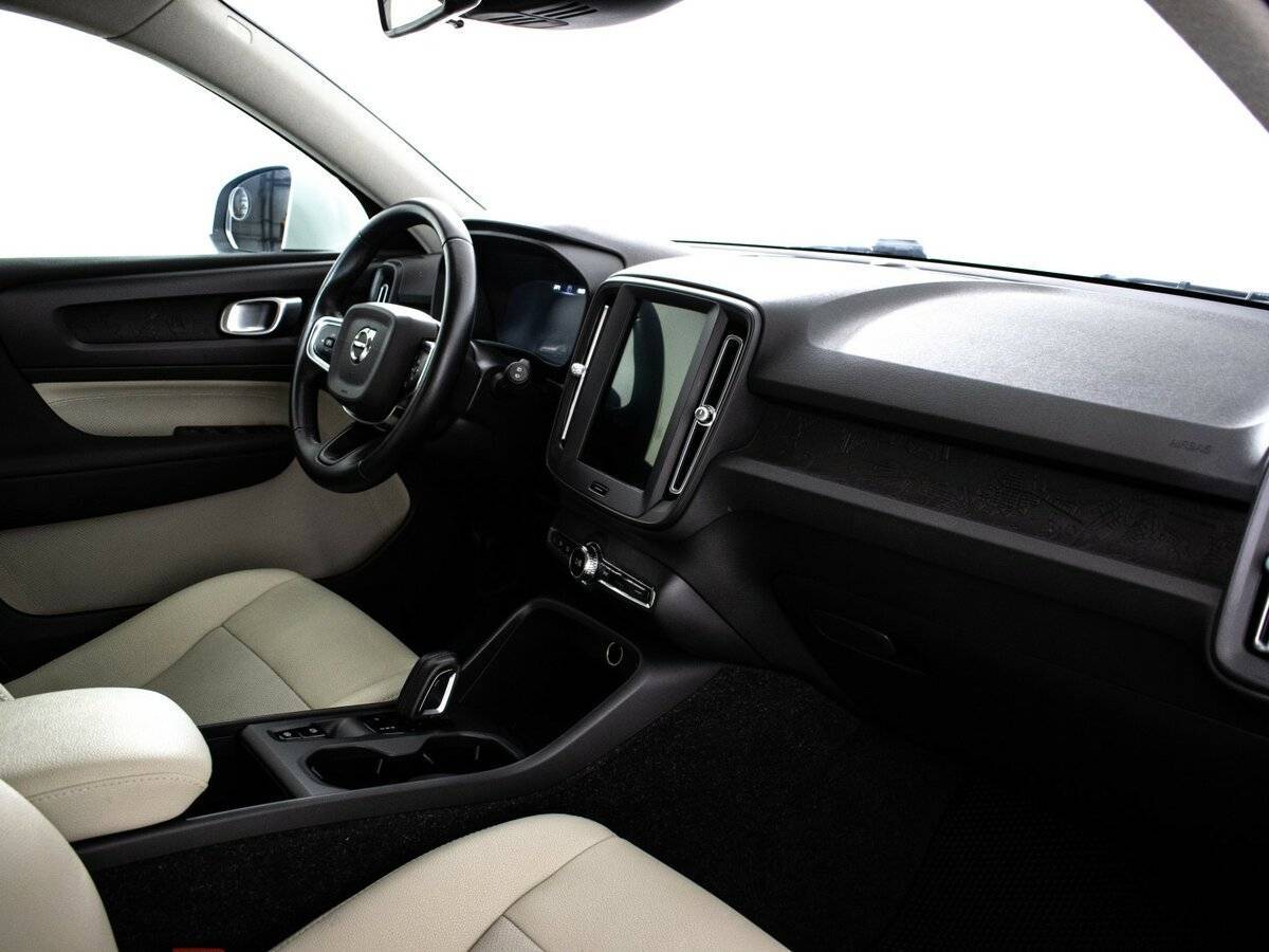 Volvo XC40 2020 года с пробегом. Фото: #5