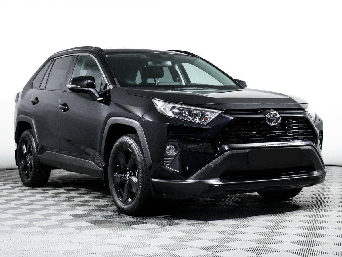Toyota RAV4 2021 года с пробегом. Фото: #2