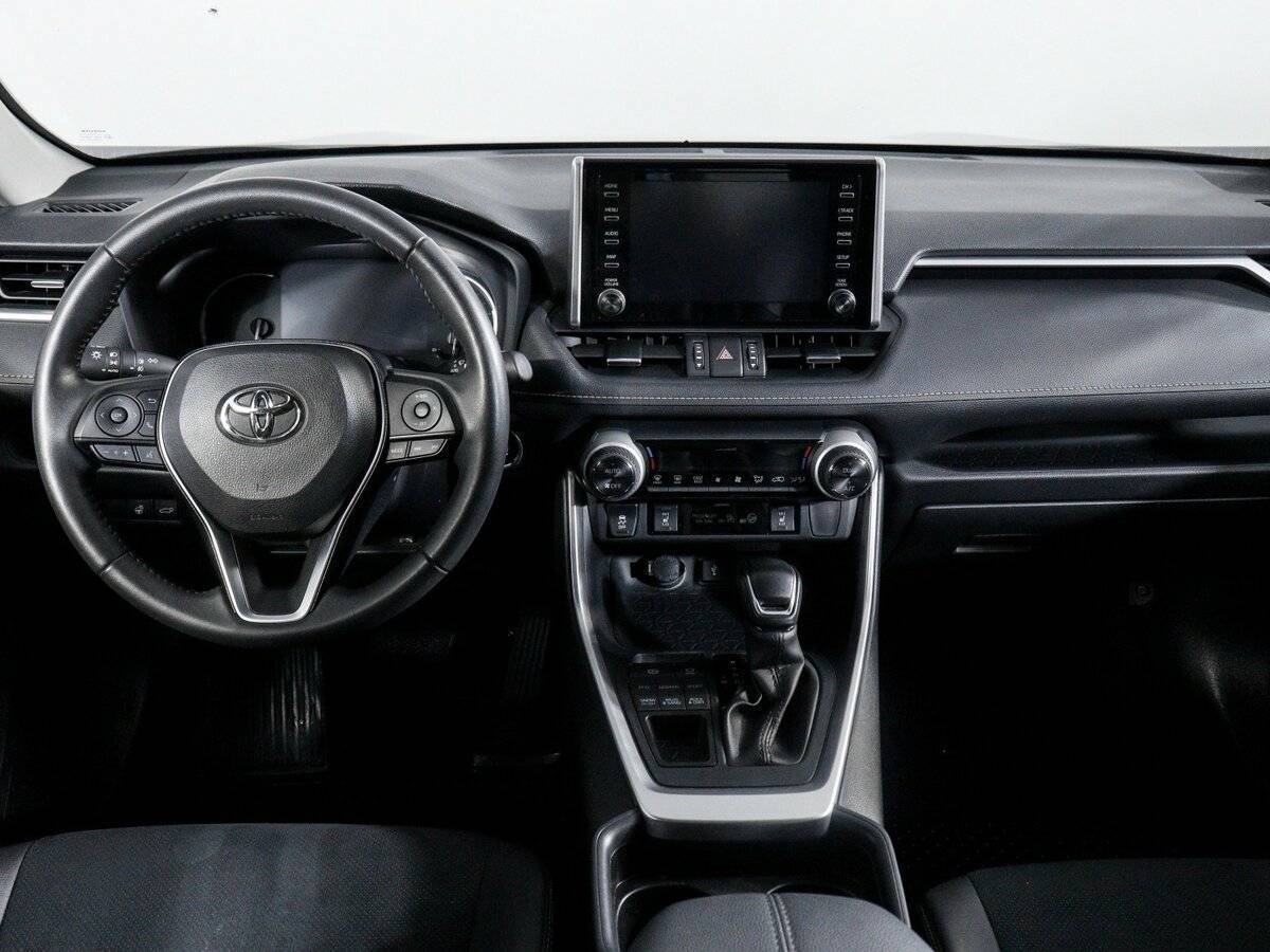 Toyota RAV4 2021 года с пробегом. Фото: #8