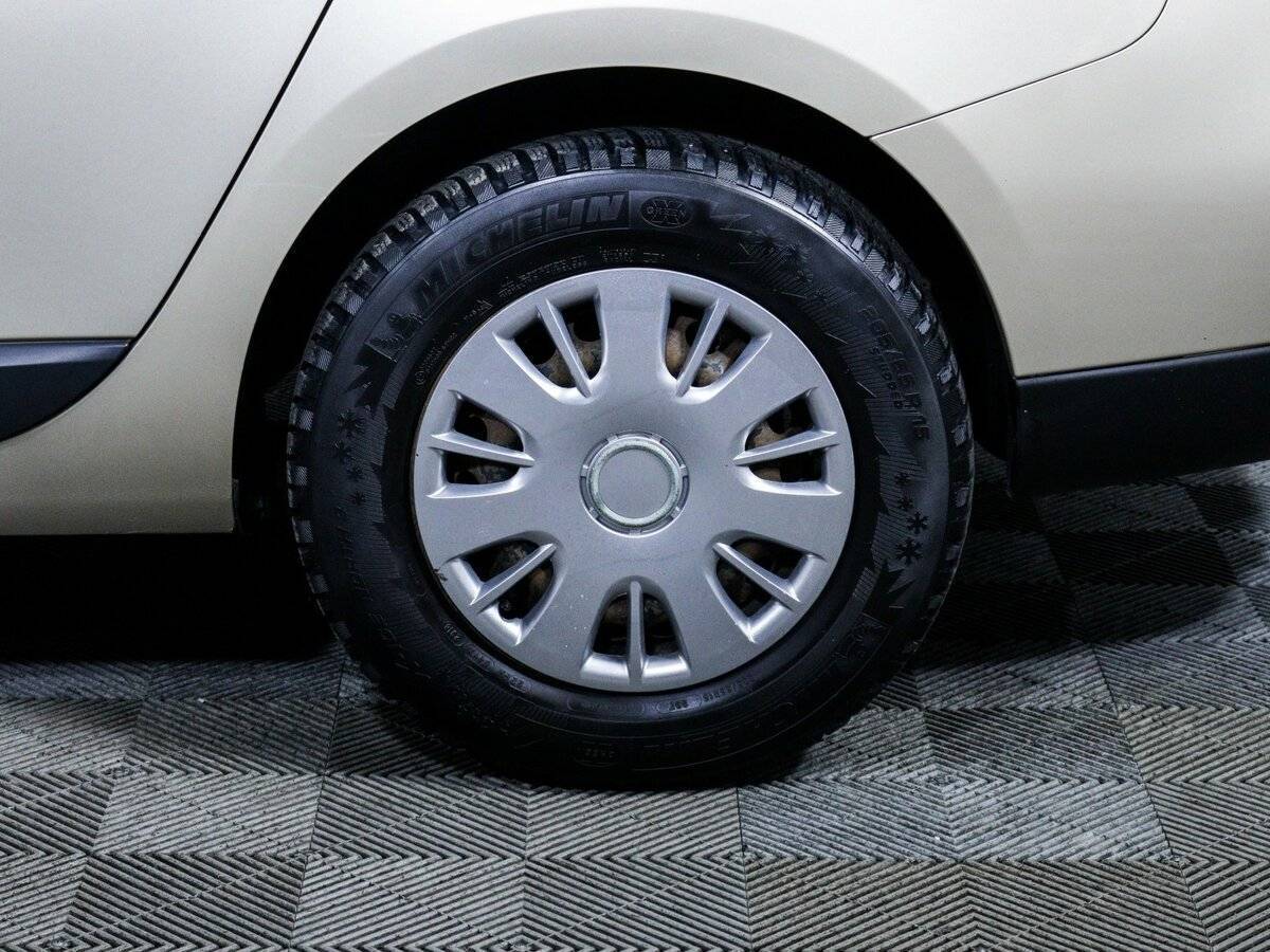 Renault Fluence 2012 года с пробегом. Фото: #12