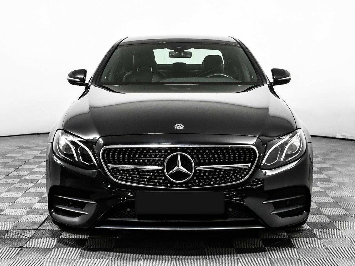 Mercedes-Benz E-Класс 2019 года с пробегом. Фото: #1