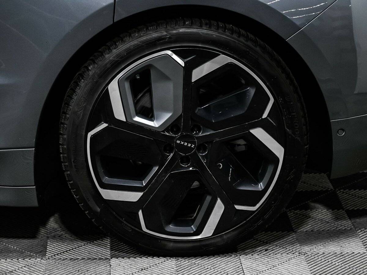 Zeekr 001 2023 года с пробегом. Фото: #17