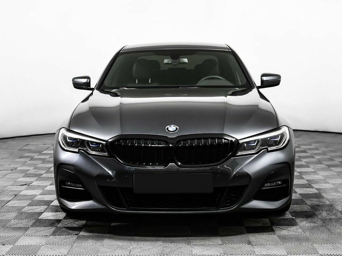 BMW 3 серии 2019 года с пробегом. Фото: #1