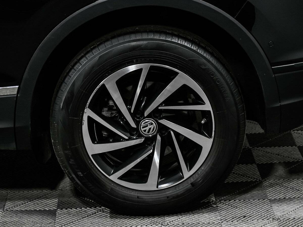 Volkswagen Tiguan 2018 года с пробегом. Фото: #14