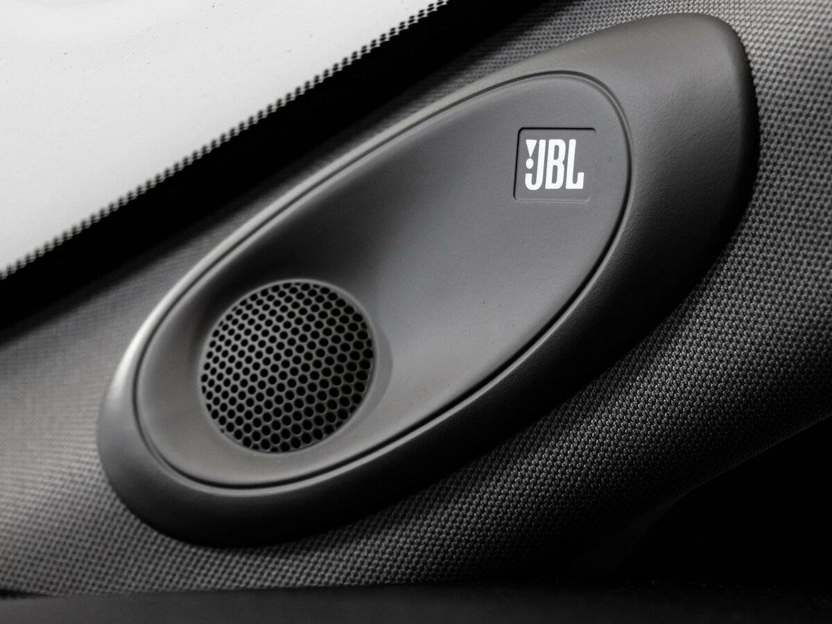 Toyota Camry 2018 года с пробегом. Фото: #25